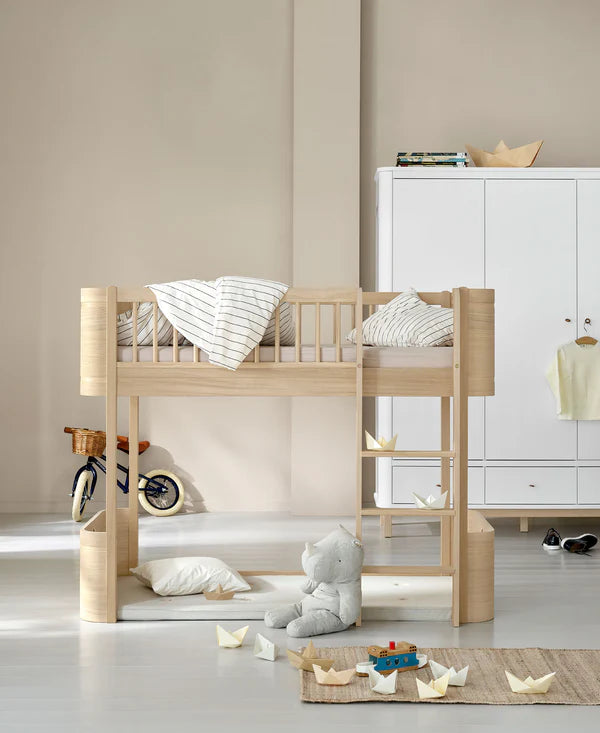 Oliver Furniture Wood Mini+ halvhøj seng i eg – 68x162 cm