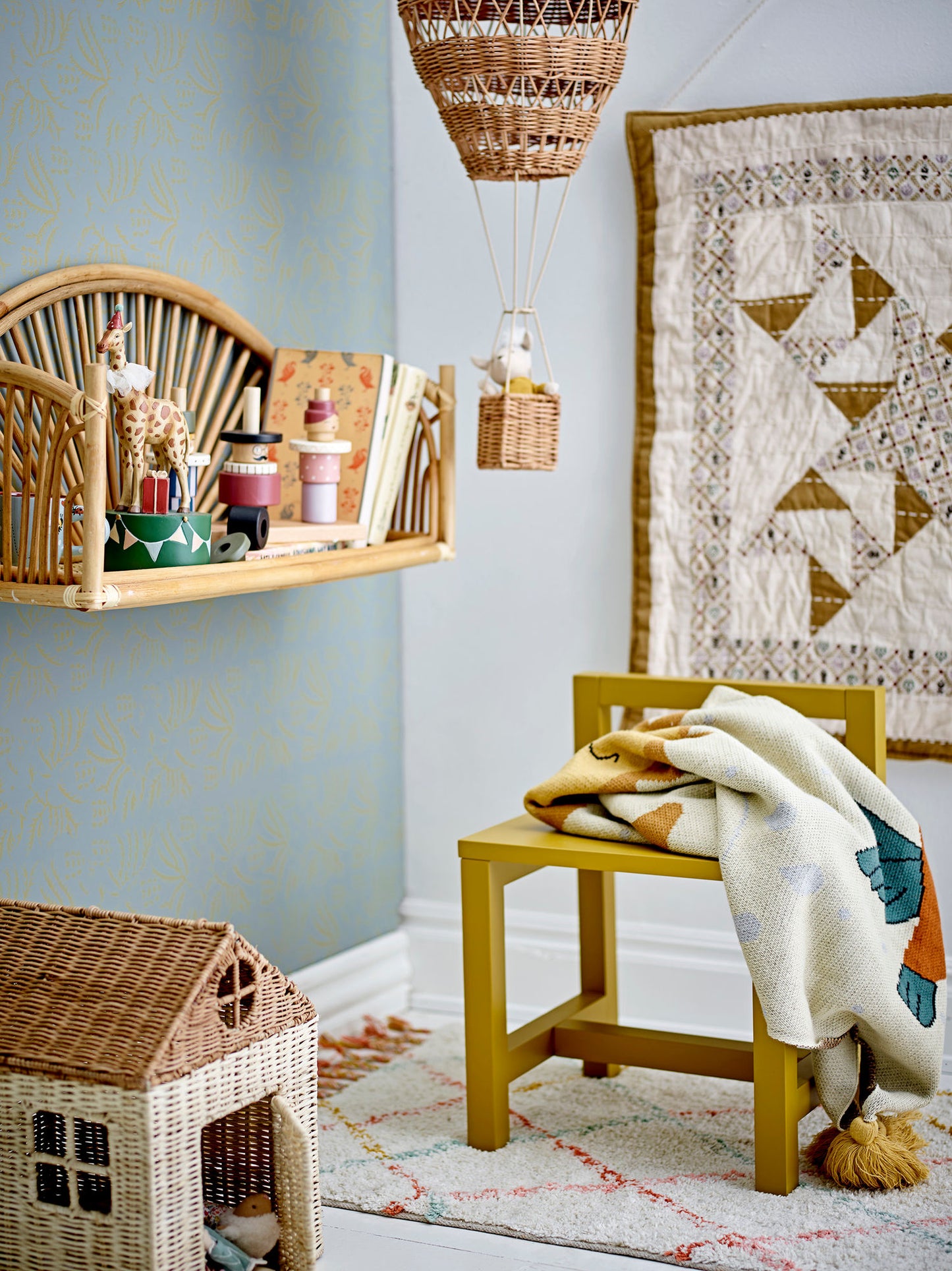 Bloomingville MINI Flor lysestage – Giraf i brun polyresin