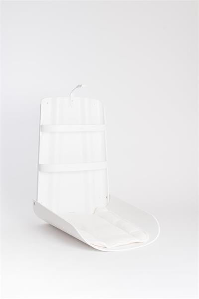 byBO design NATHI væghængt puslebord – Hvid