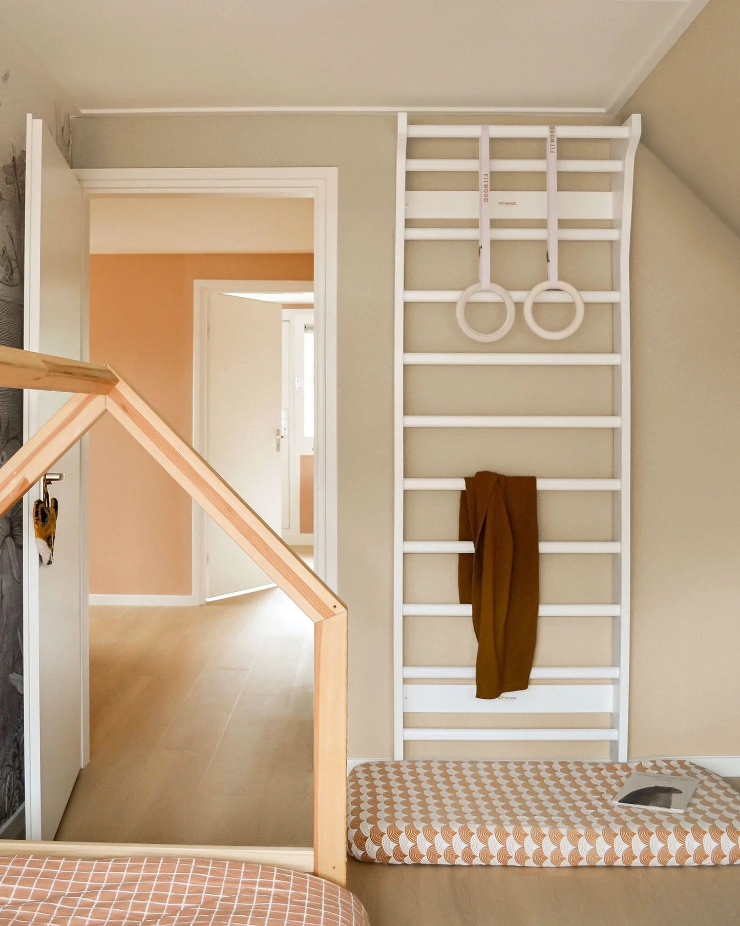 FitWood TAIMI vægribbe 220 cm – hvid