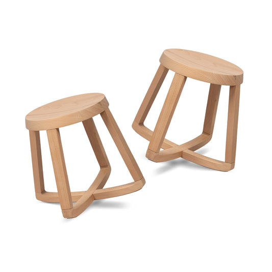 Curve Lab Monarchy Stool – balancerende børneskammel i træ