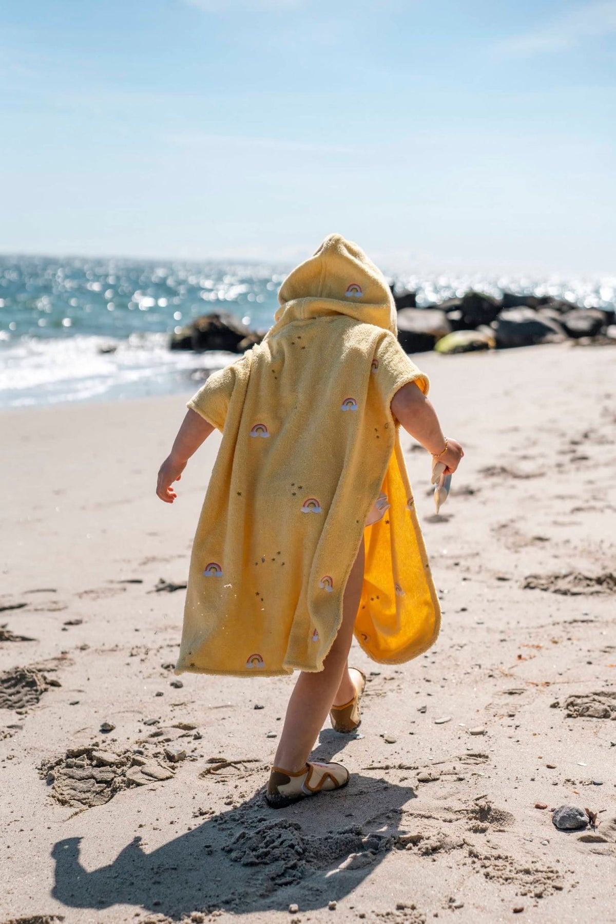 Filibabba Badeponcho m. broderi GOTS – Unicorn Shores