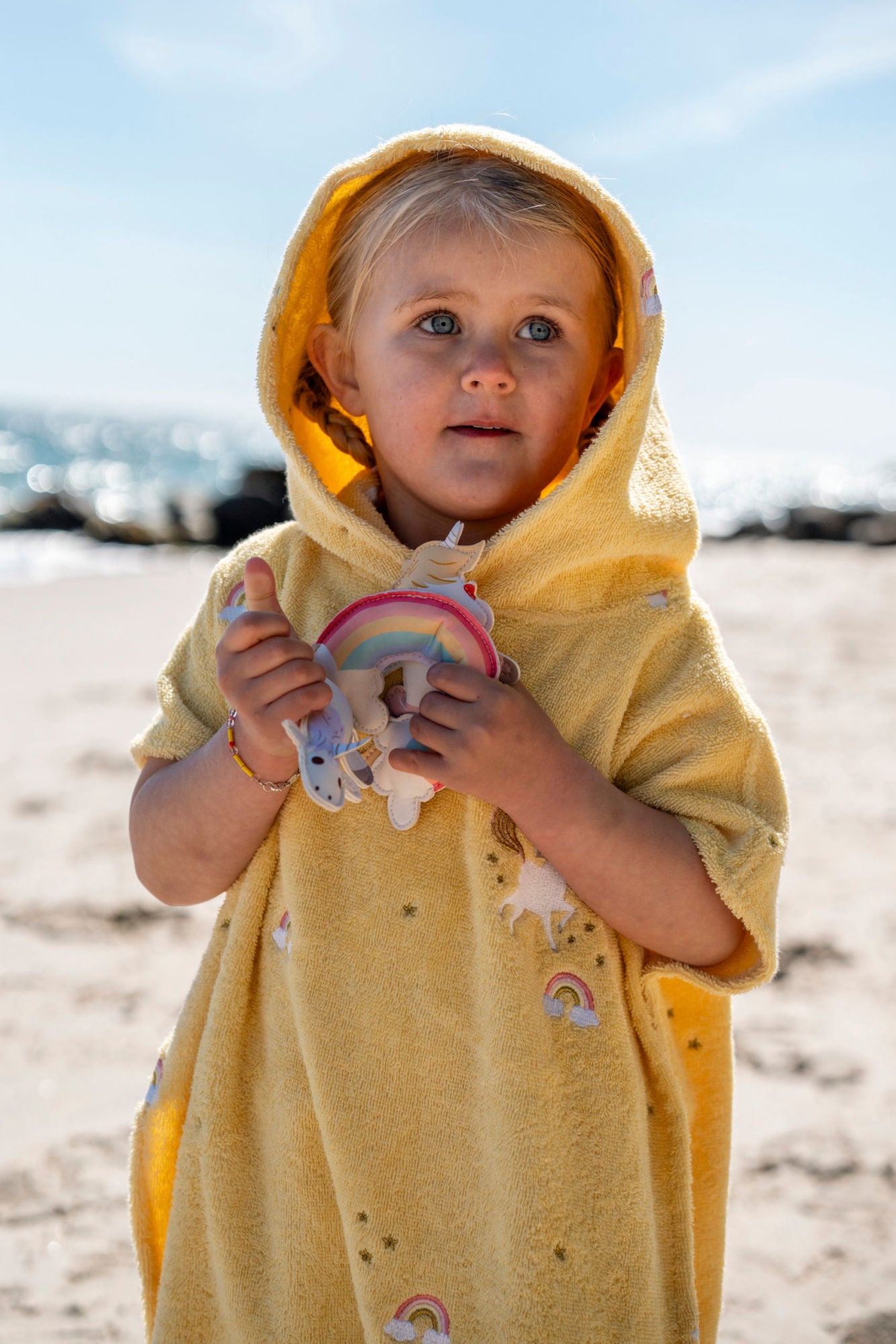 Filibabba Badeponcho m. broderi GOTS – Unicorn Shores