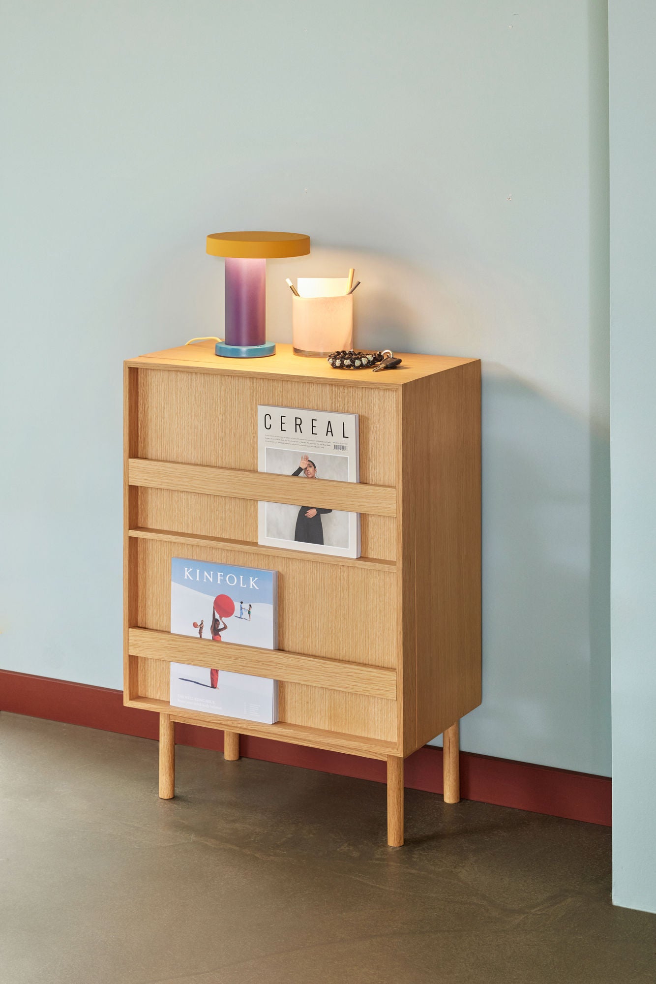 Hübsch Magic bordlampe – lilla/gul
