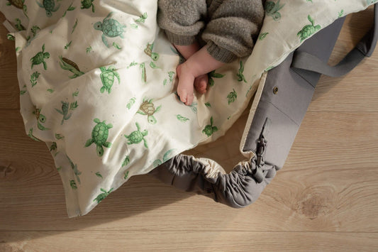 Filibabba baby sengetøj GOTS (70x100 cm) – First Swim