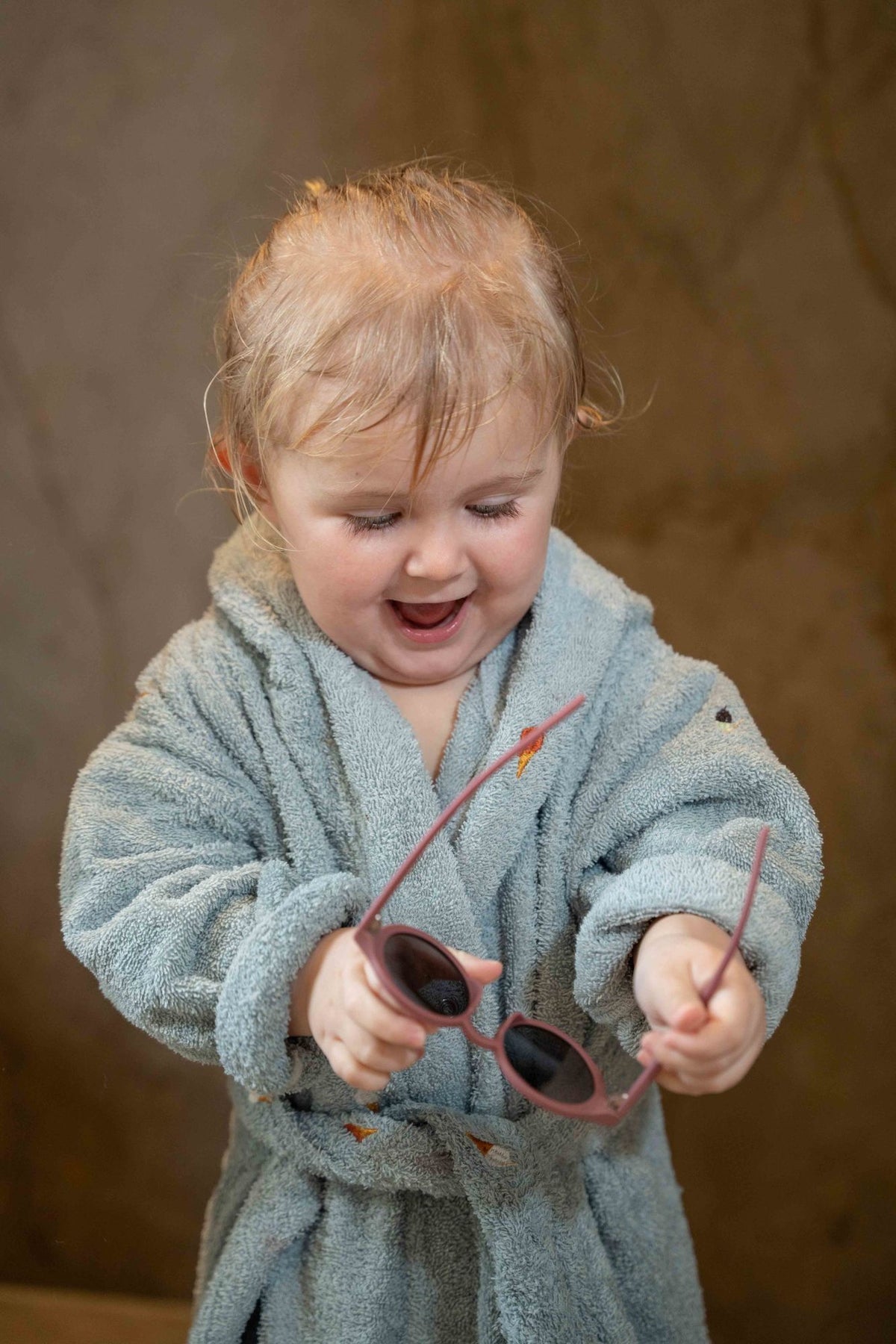 Filibabba Badekåbe med broderi 3-4 år GOTS - Pearl Blue