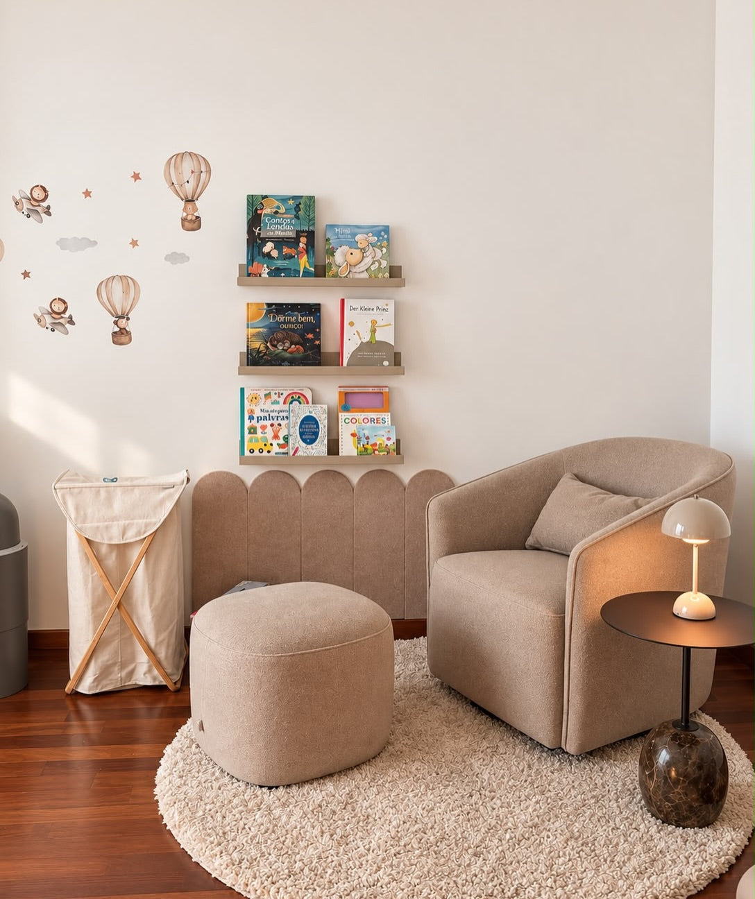 Quax Gomi fodskammel til ammestol – mohair latte