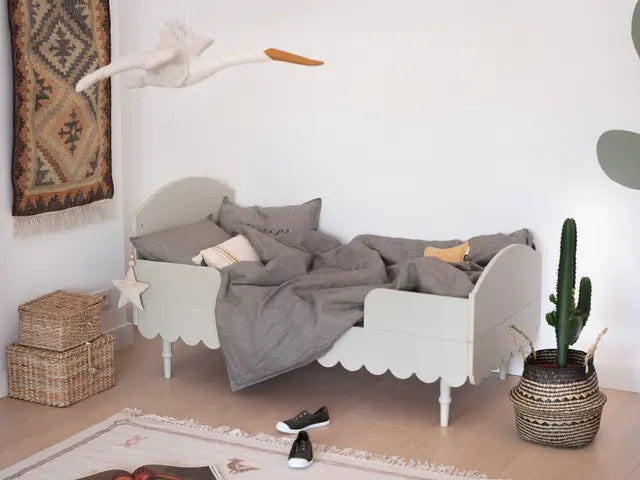 Wood Luck Design - Babushka - tremme-/juniorseng 70 x 140 cm – olivengrøn