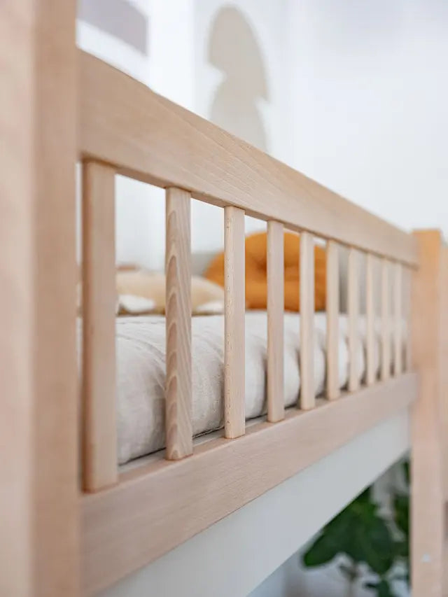 Wood Luck Design - Basic - køjeseng 90 x 200 cm – cashmere og bøgetræ