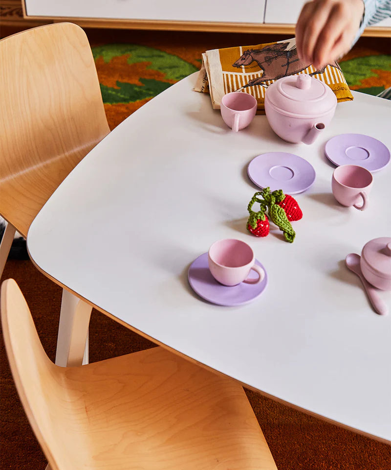 Oeuf NYC Play Table – børnebord i hvid/birk