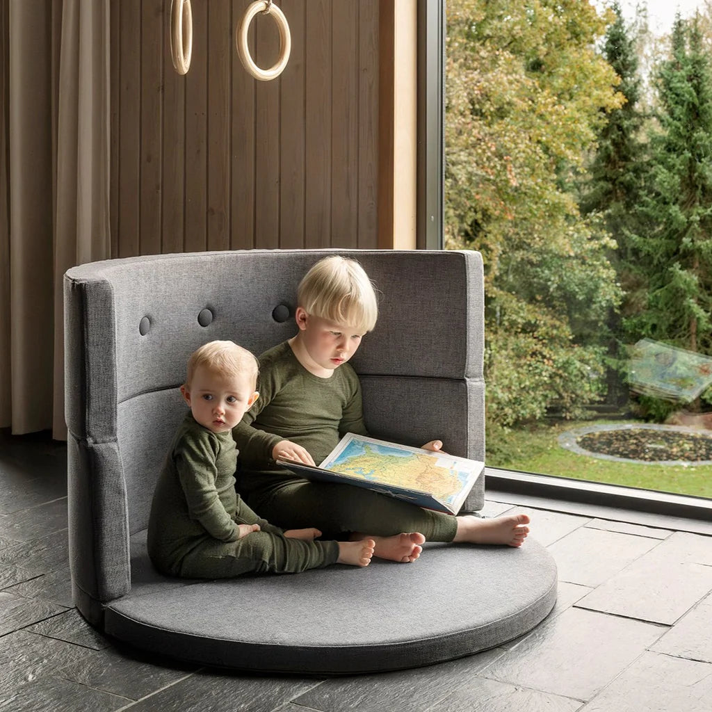 by KlipKlap KK Play Fold legesofa og boldbassin Circle – Blågrå med grå