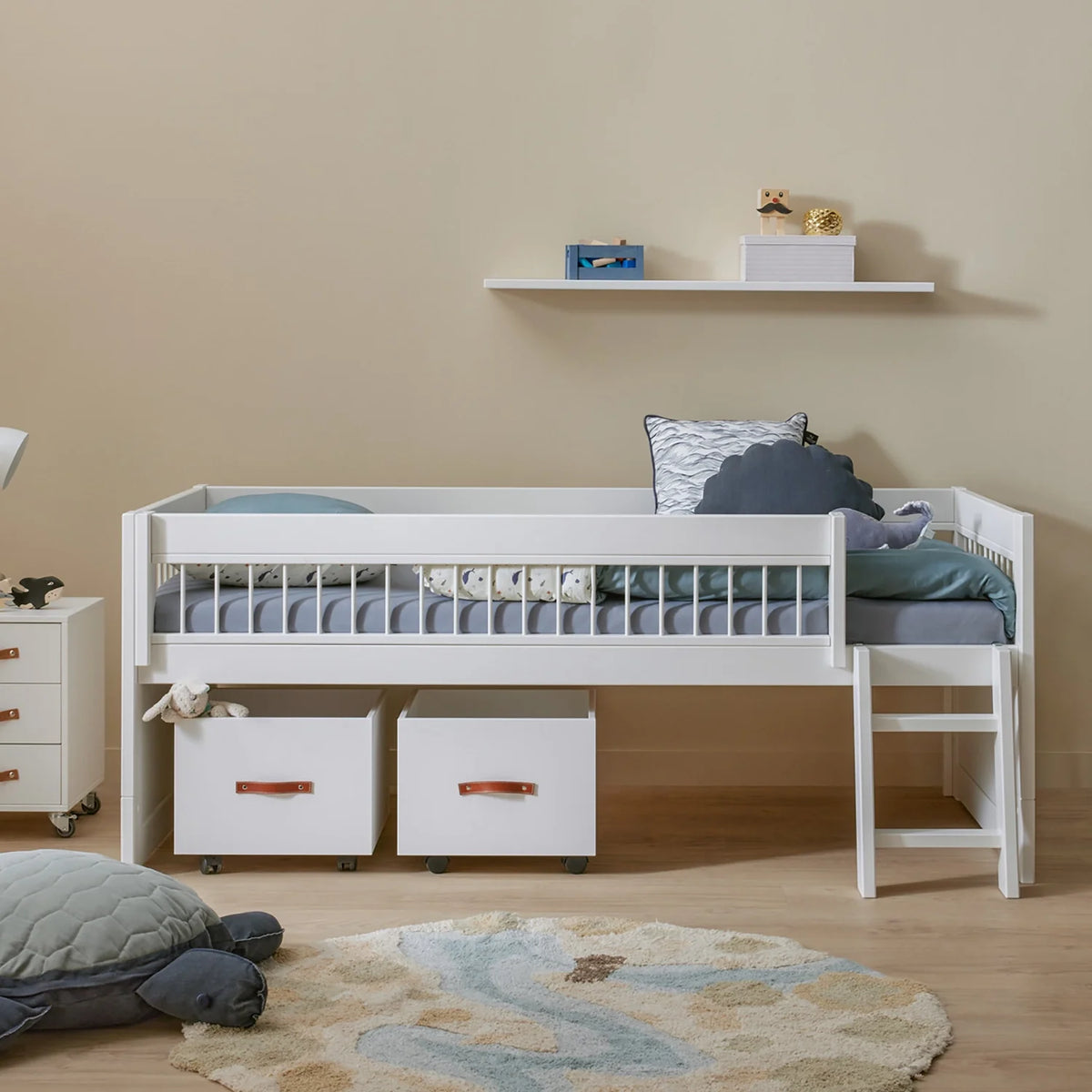 LIFETIME Kidsrooms Breeze halvhøj seng – 90 x 200 cm