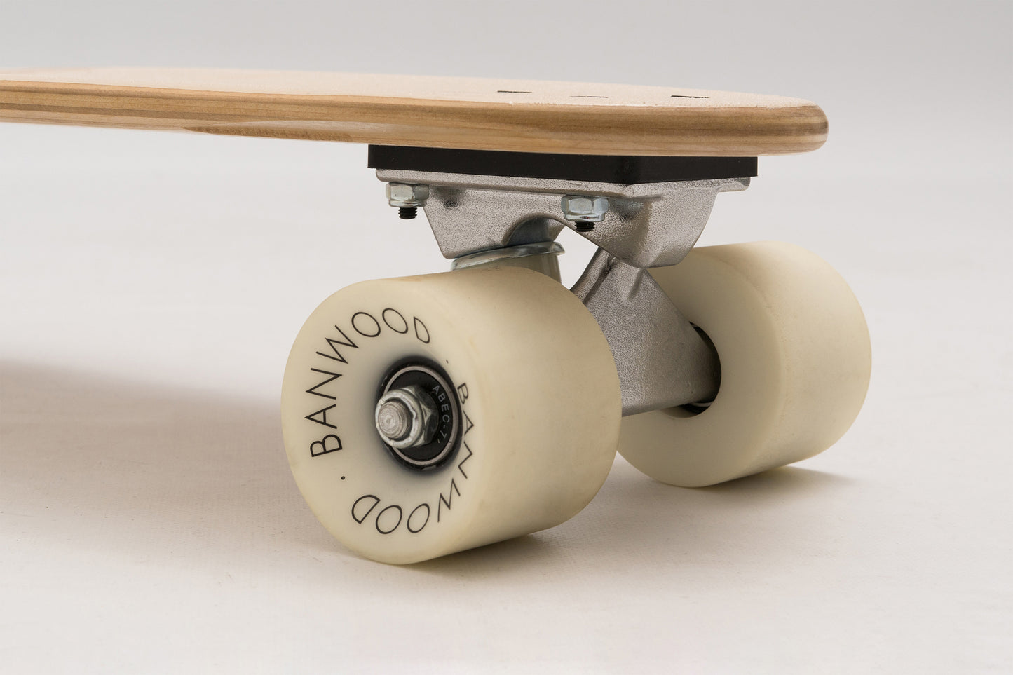 Banwood skateboard til børn – Cream