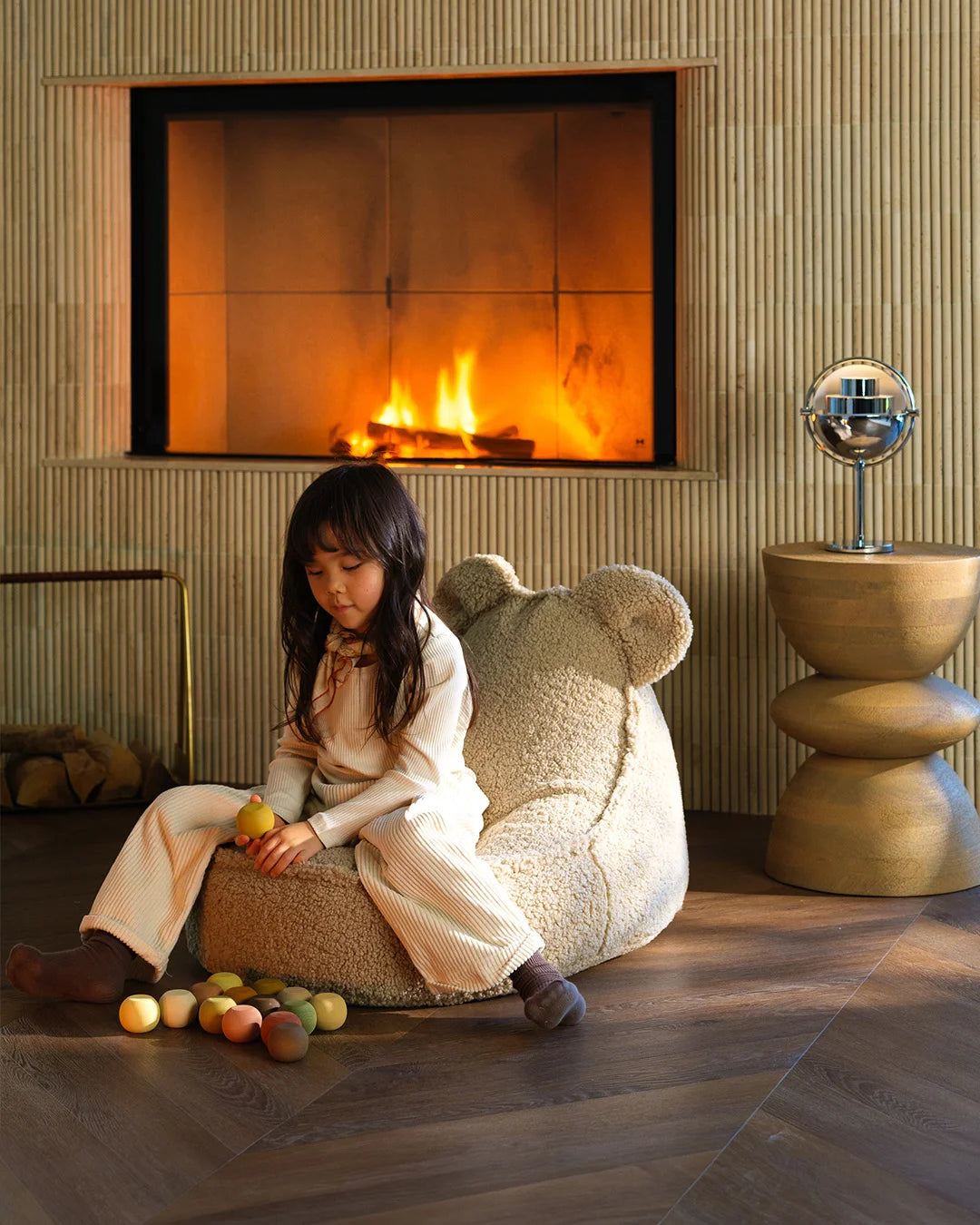 Wigiwama Bear sækkestol i teddy – Biscuit