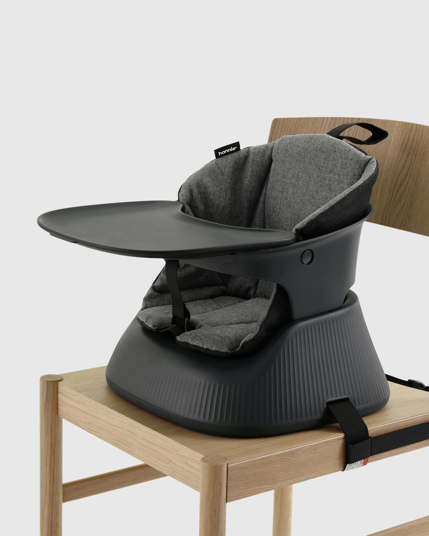 Hannie transportabel højstol – Charcoal Black