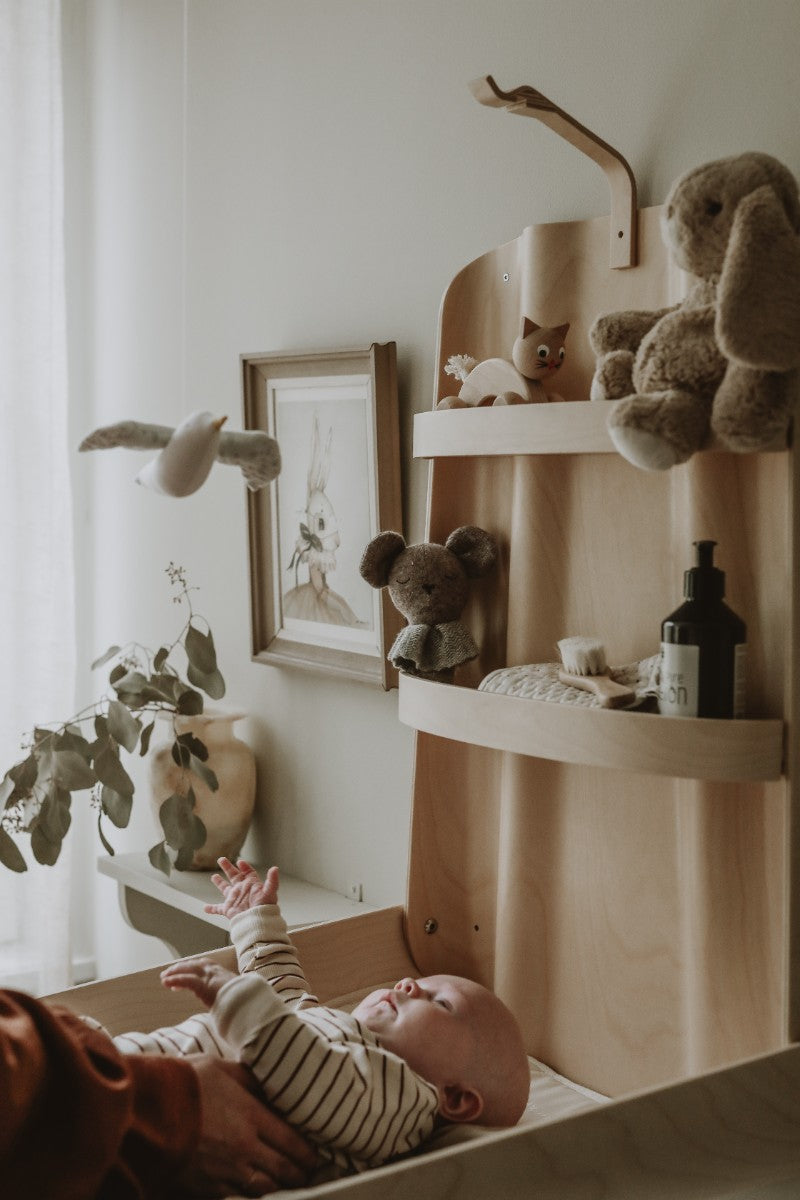 byBO design NATHI væghængt puslebord – Whitewash