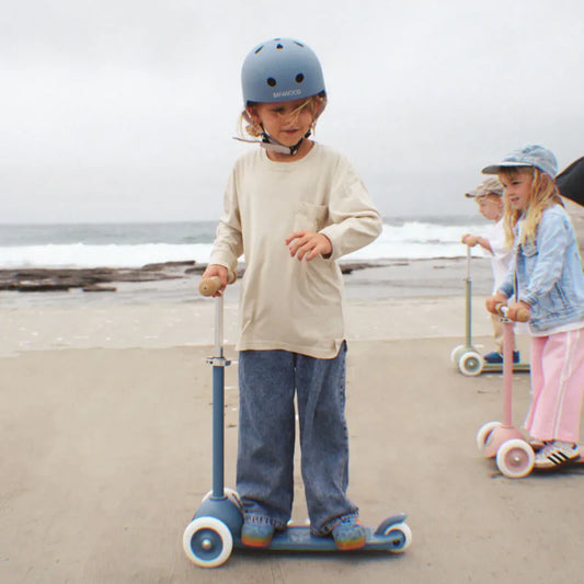 Banwood ECO trehjulet løbehjul til børn – Deep Sea