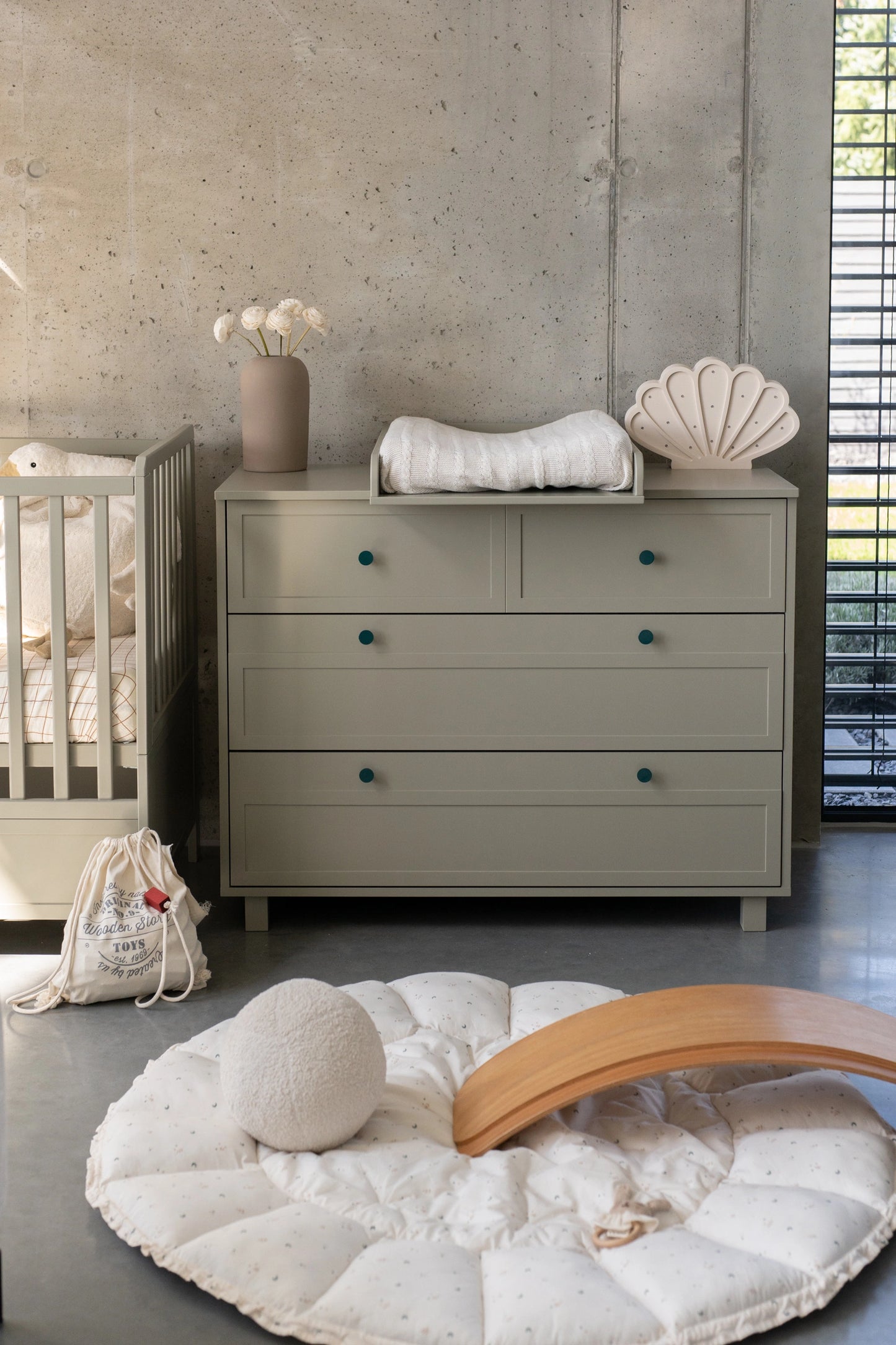 Wood Luck Design - Vintage - pusletop til kommode – eucalyptus