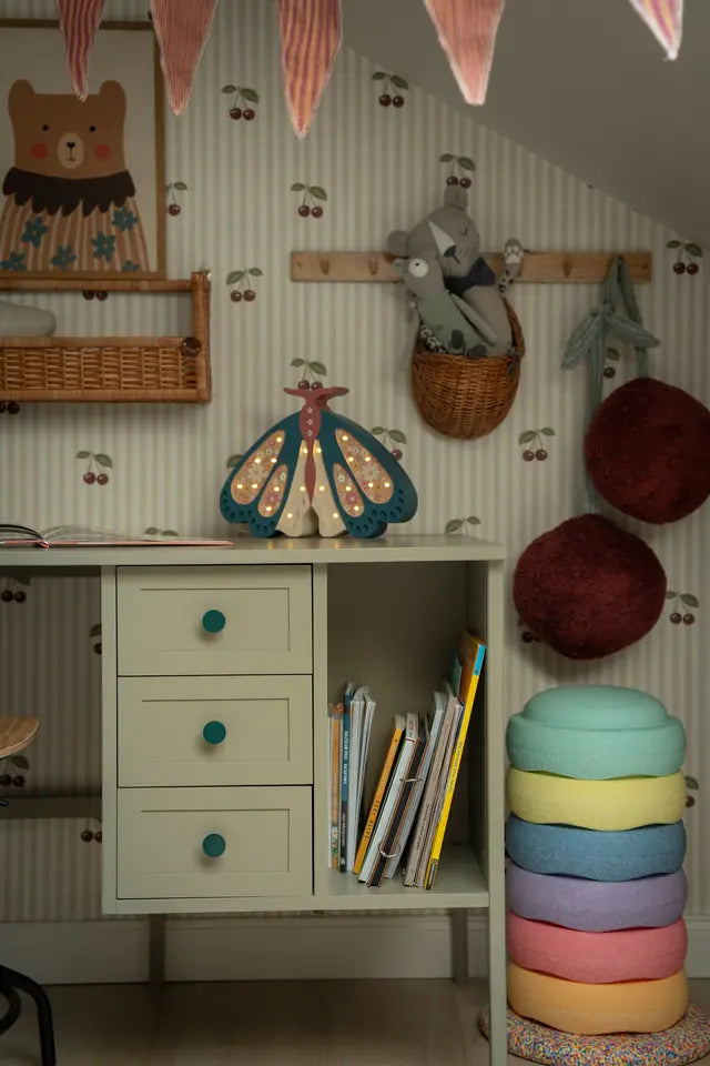 Wood Luck Design - Vintage - skrivebord til børn og teenagere – eucalyptus