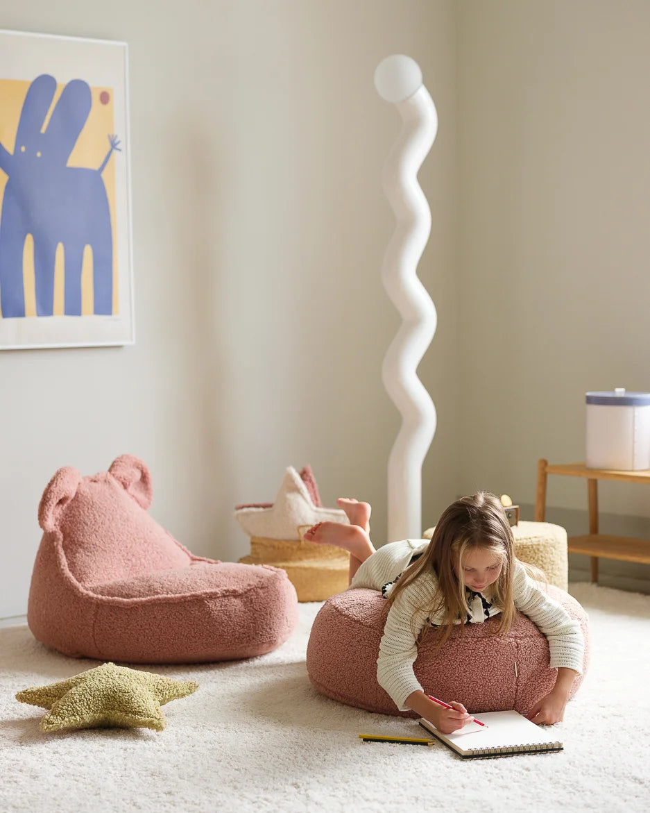 Wigiwama Bear sækkestol i teddy – Guava Pink