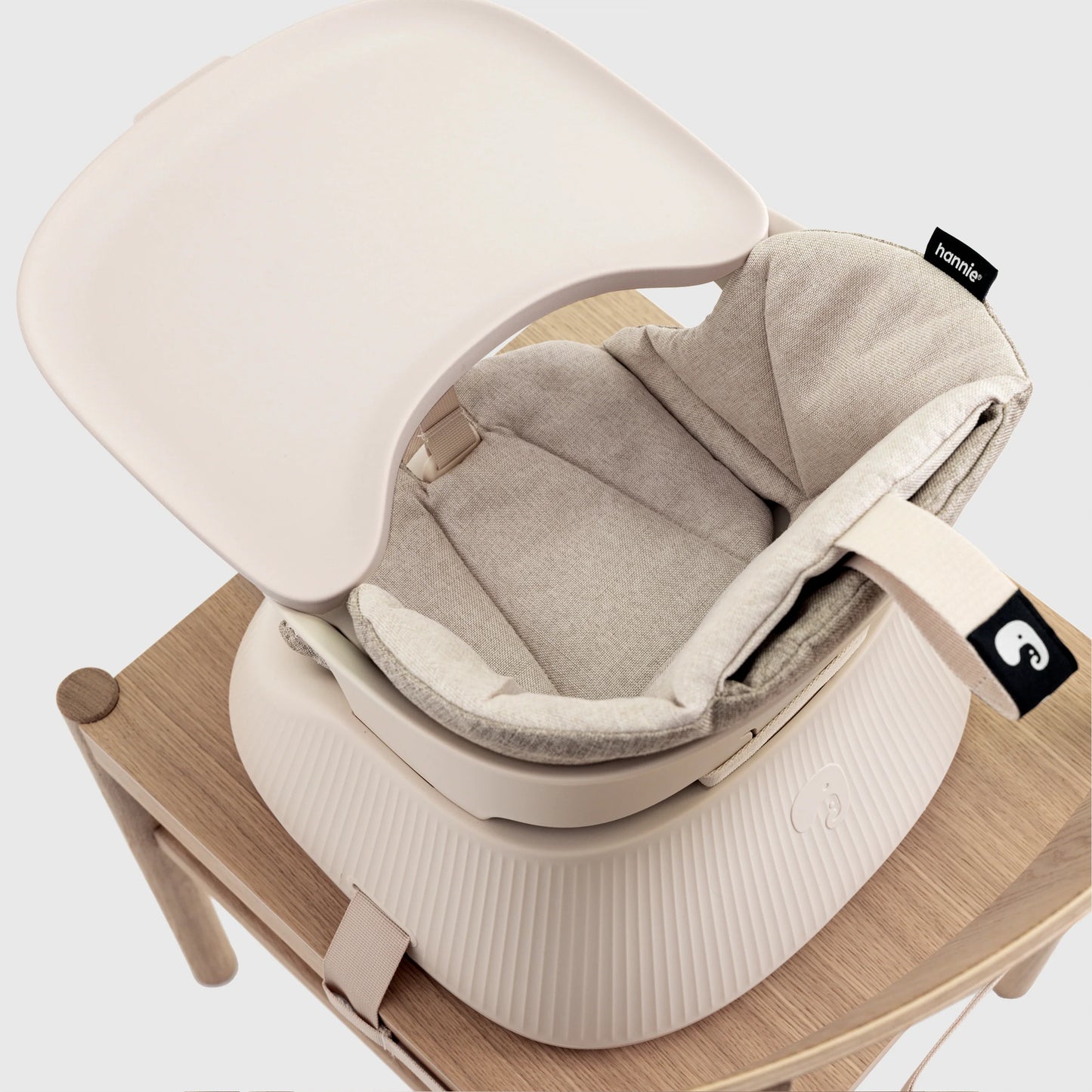 Hannie transportabel højstol – White Sand