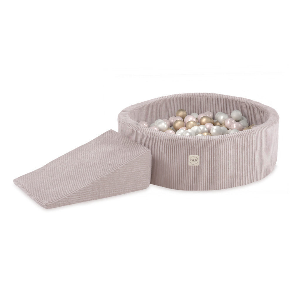 Plush Nest skumtrekant til boldbassin – premium fløjl – Pink