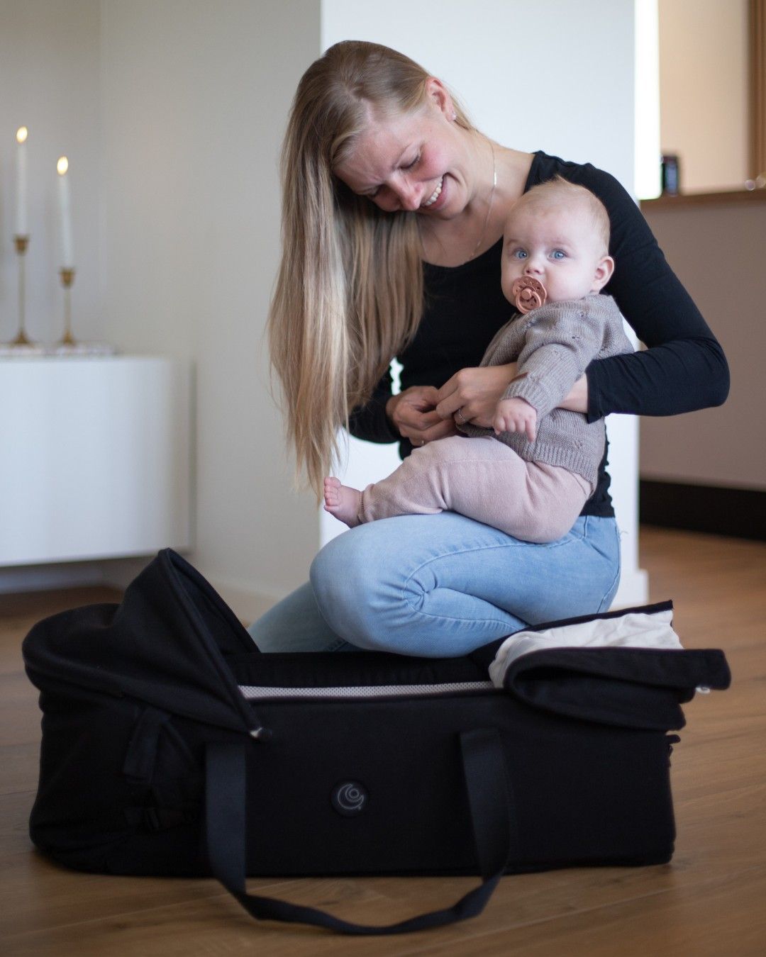 Easygrow Favn 2 CarryNest bærepose og babynest – sort
