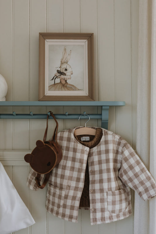 Gustavienne hylde/knagerække med 9 knager - Gustavian Blue