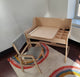 Luula Montessori bord- og stolesæt – justerbar højde – Teddy Gray