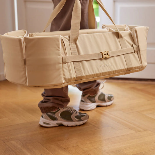 Membantu babylift – Nature