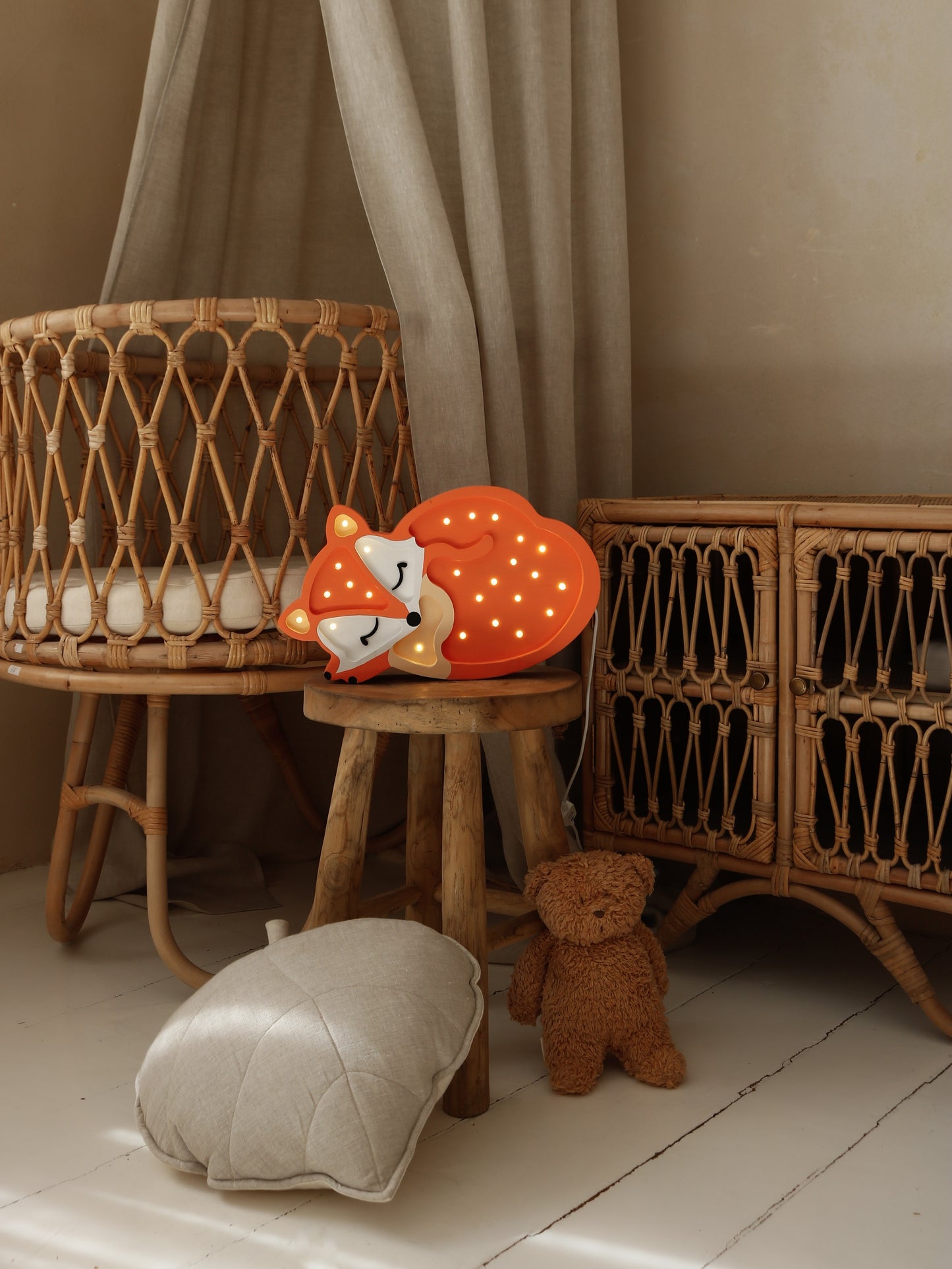 Little Lights Fox lampe i træ - flere farver