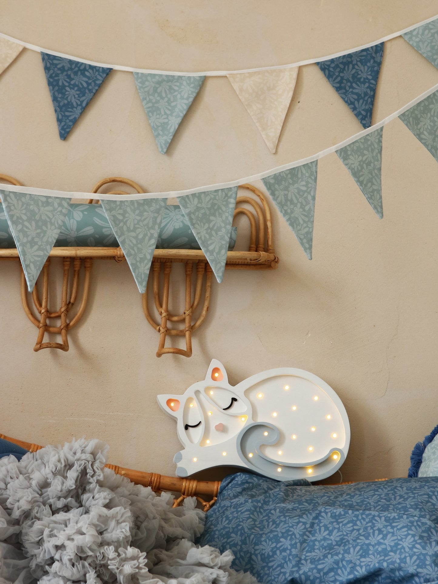 Little Lights Cat lampe i træ - flere farver
