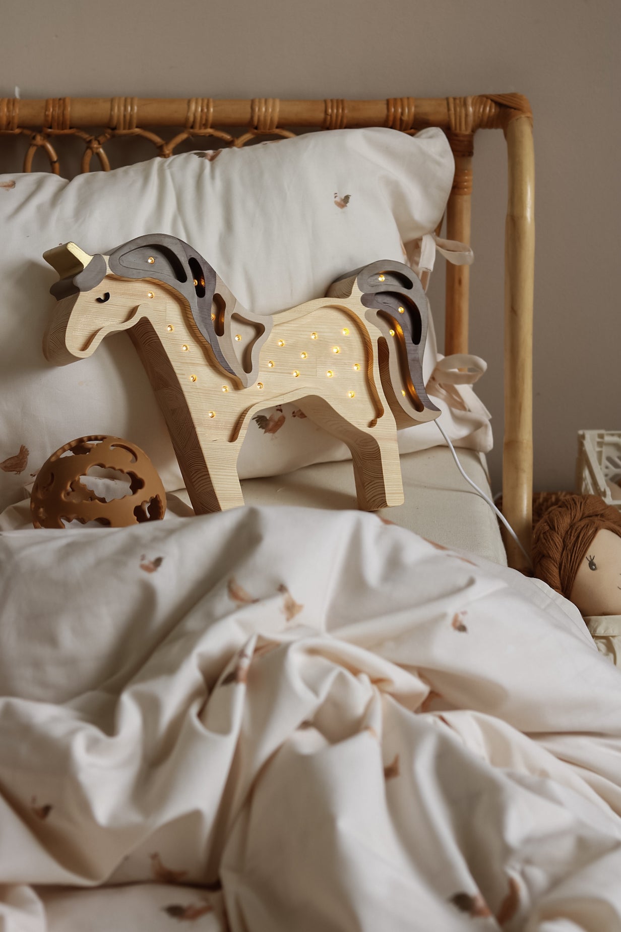 Little Lights Unicorn lampe i træ - flere farver