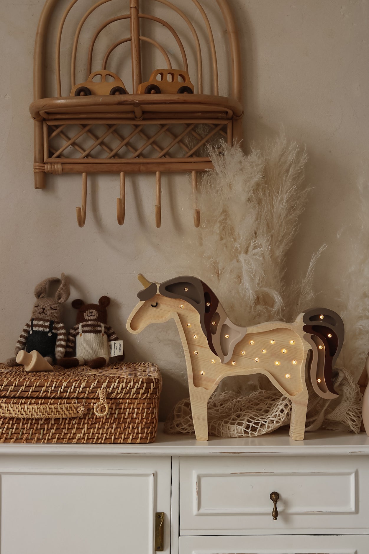 Little Lights Unicorn lampe i træ - flere farver