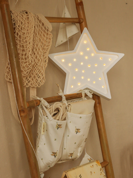 Little Lights Stjerne lampe i træ