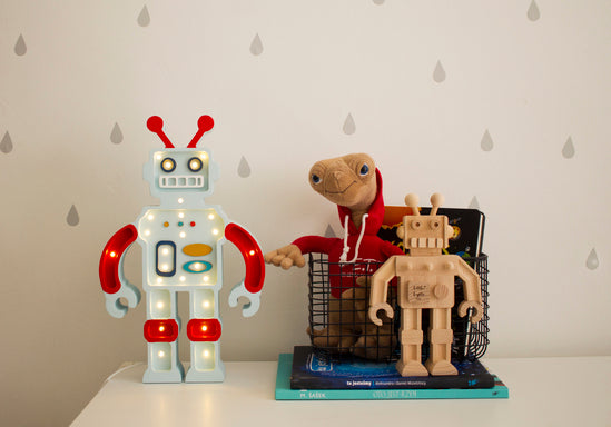 Little Lights Robot lampe i træ - flere farver