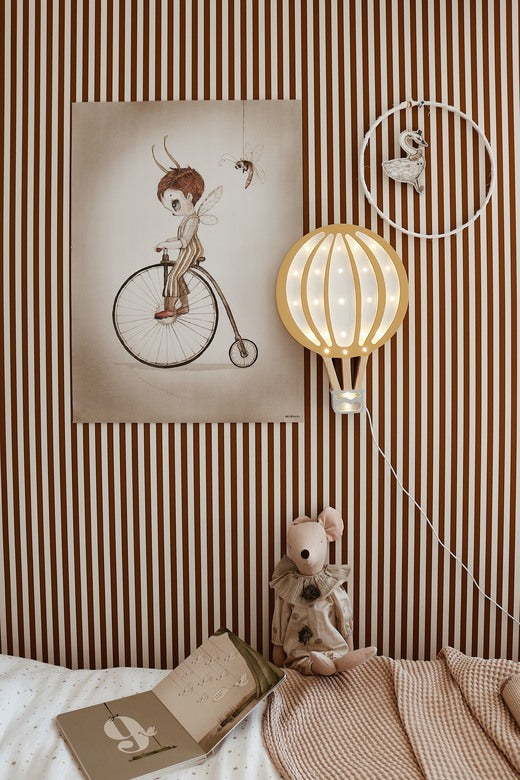 Little Lights Hot Air Balloon lampe i træ - flere farver