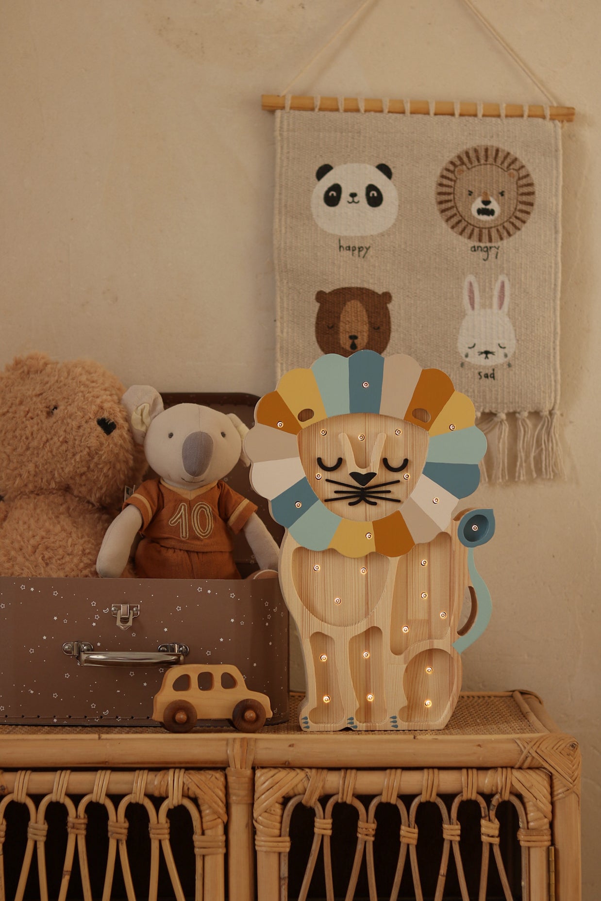 Little Lights Lion lampe i træ - flere farver