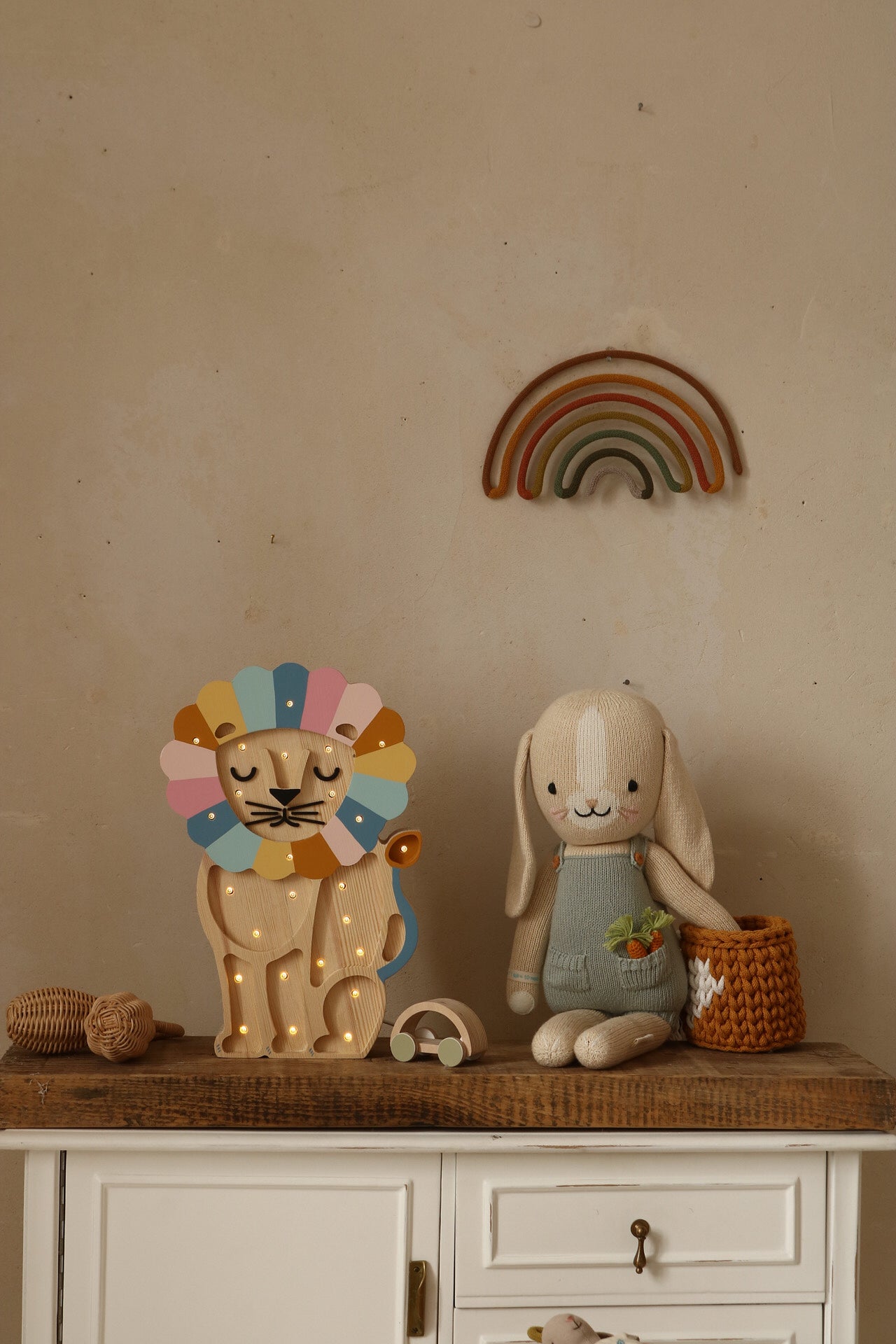 Little Lights Lion lampe i træ - flere farver