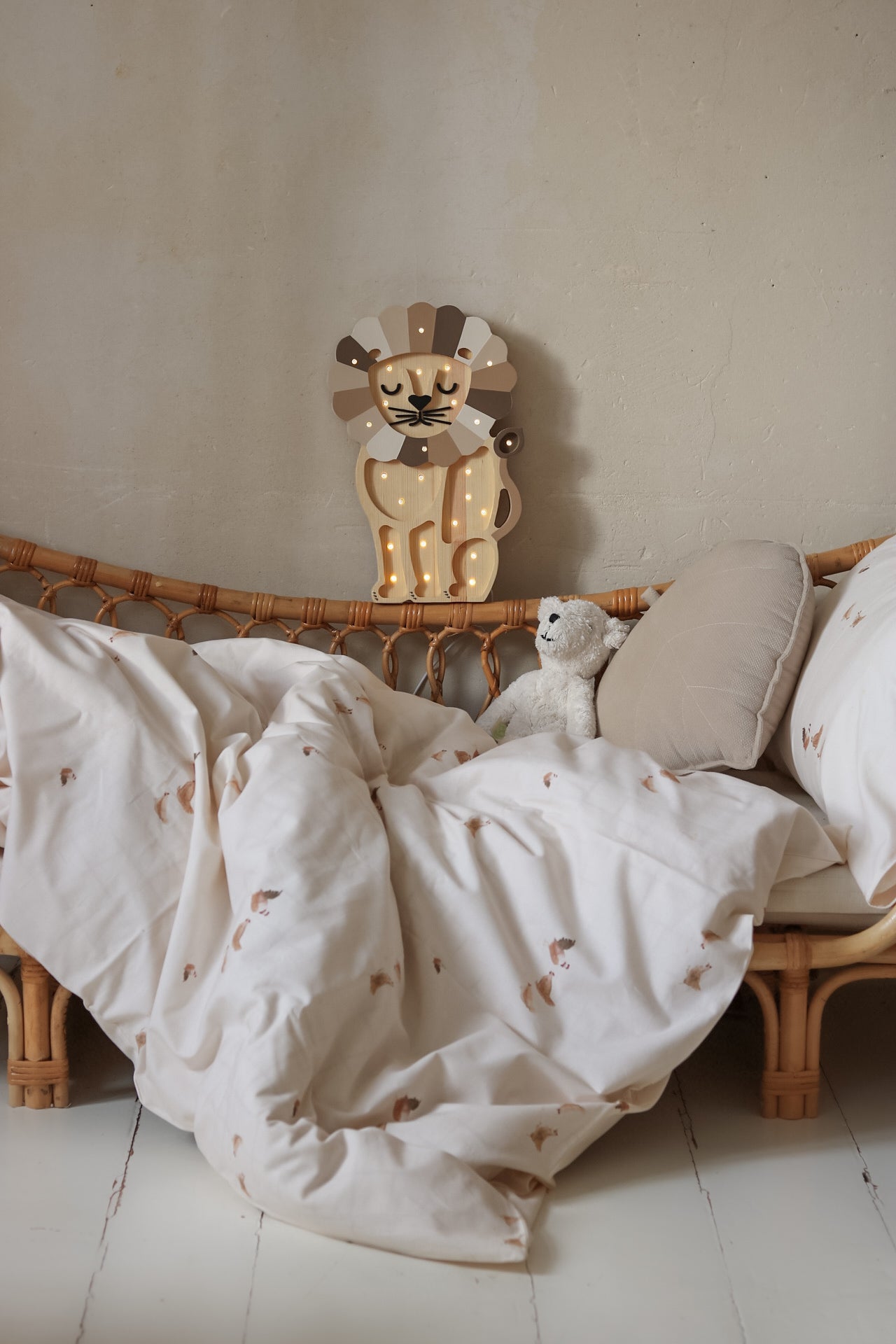 Little Lights Lion lampe i træ - flere farver