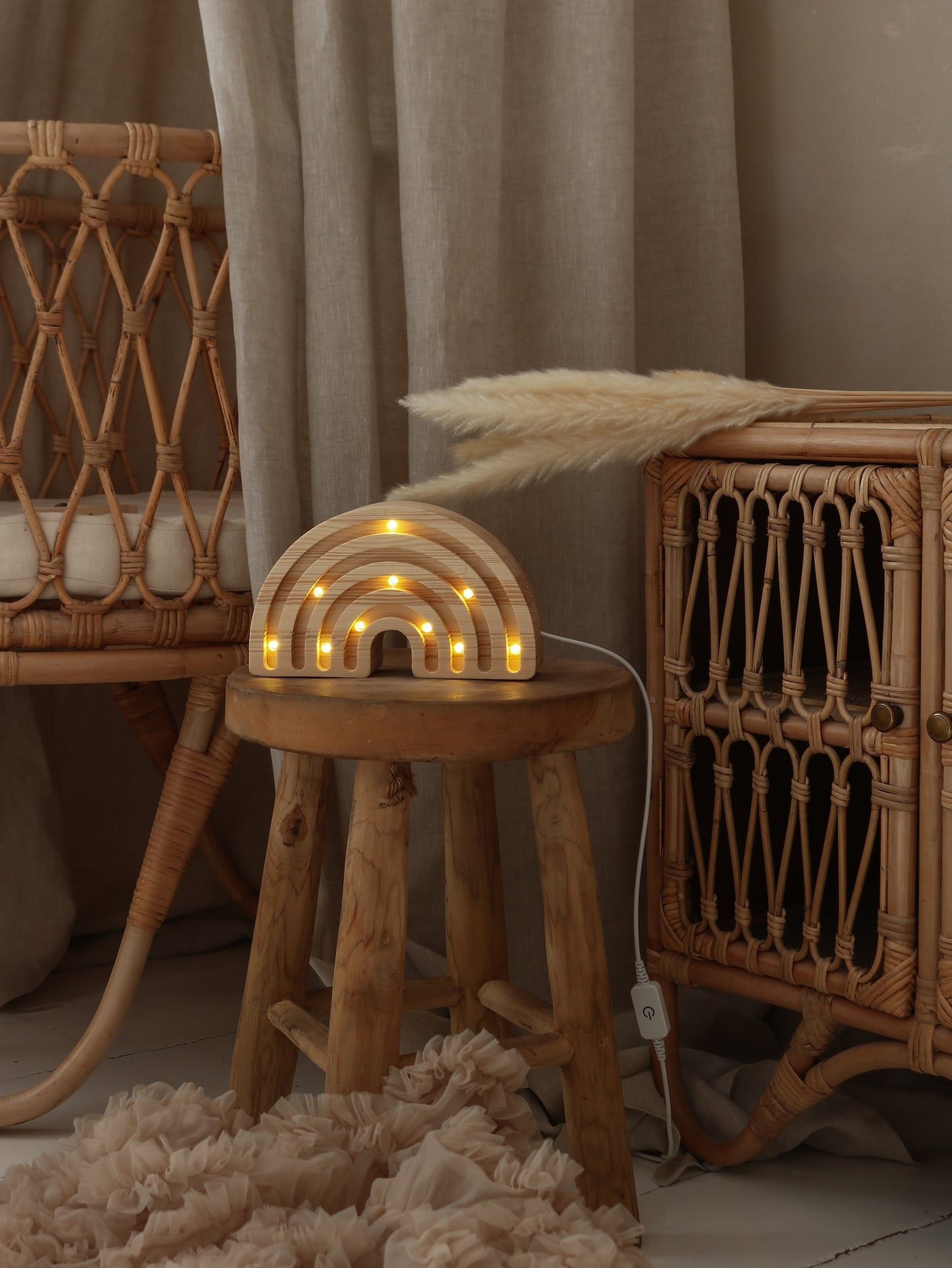 Little Lights Regnbue Mini lampe i træ - flere farver