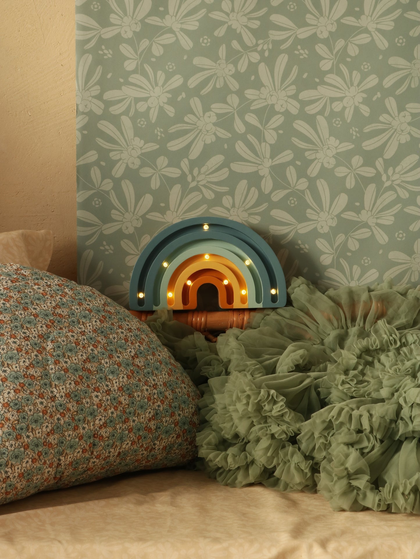 Little Lights Regnbue Mini lampe i træ - flere farver
