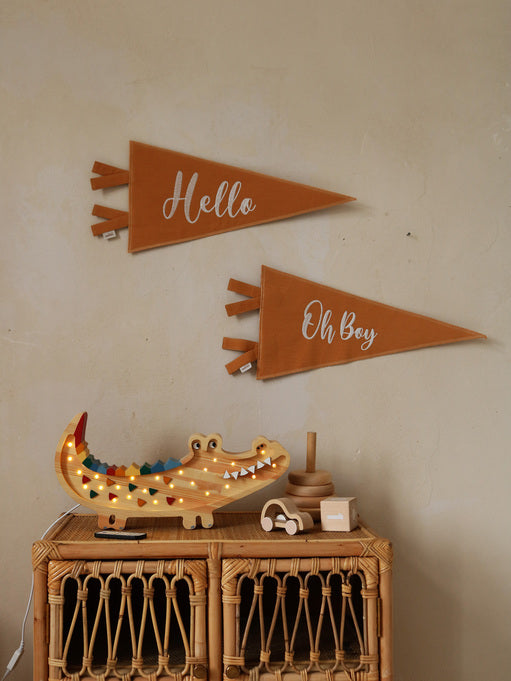 Little Lights Crocodile lampe i træ - flere farver