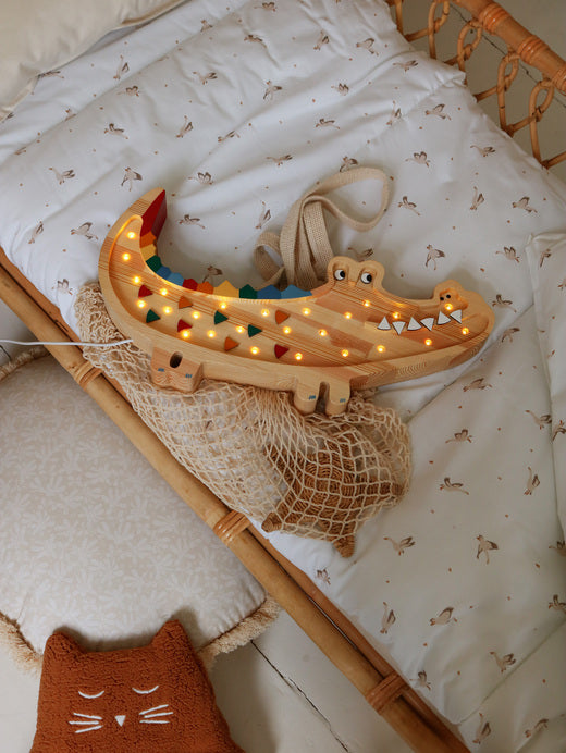 Little Lights Crocodile lampe i træ - flere farver