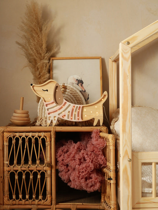 Little Lights Puppy lampe i træ - flere farver
