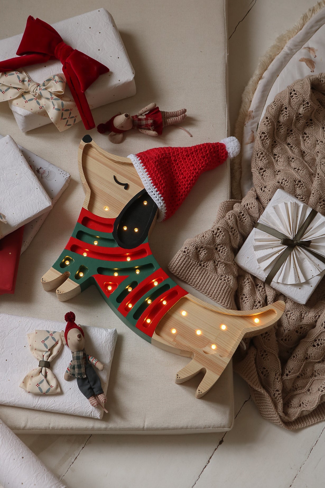 Little Lights Puppy lampe i træ - flere farver