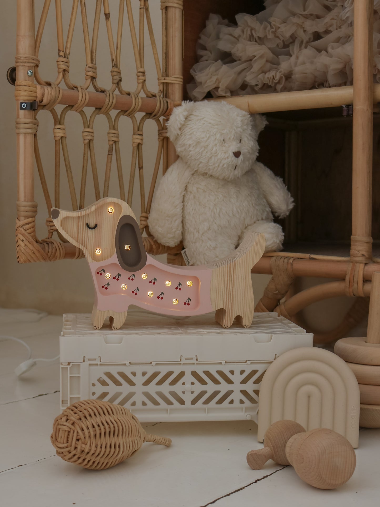 Little Lights Puppy Mini lampe i træ - flere farver
