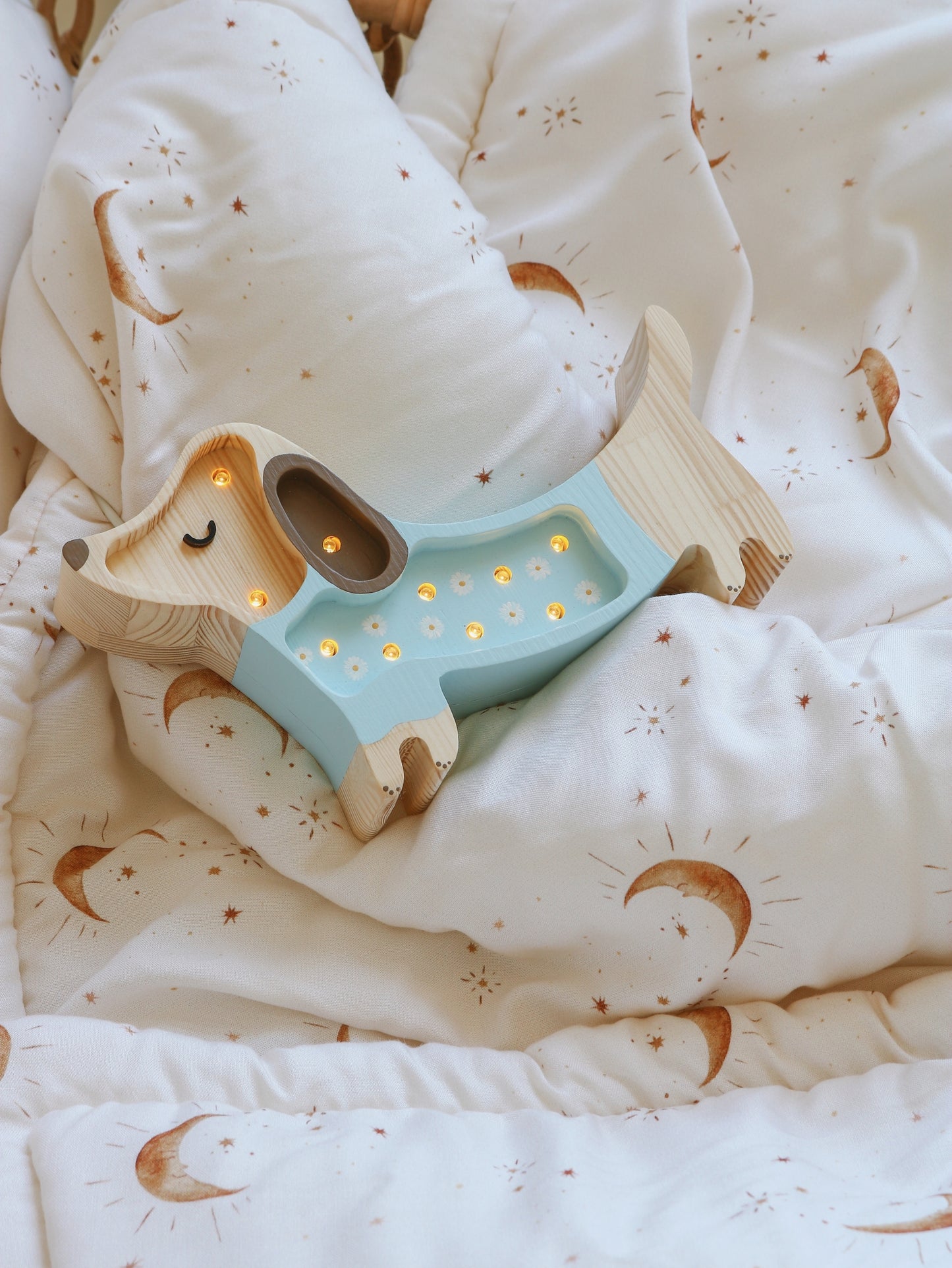 Little Lights Puppy Mini lampe i træ - flere farver