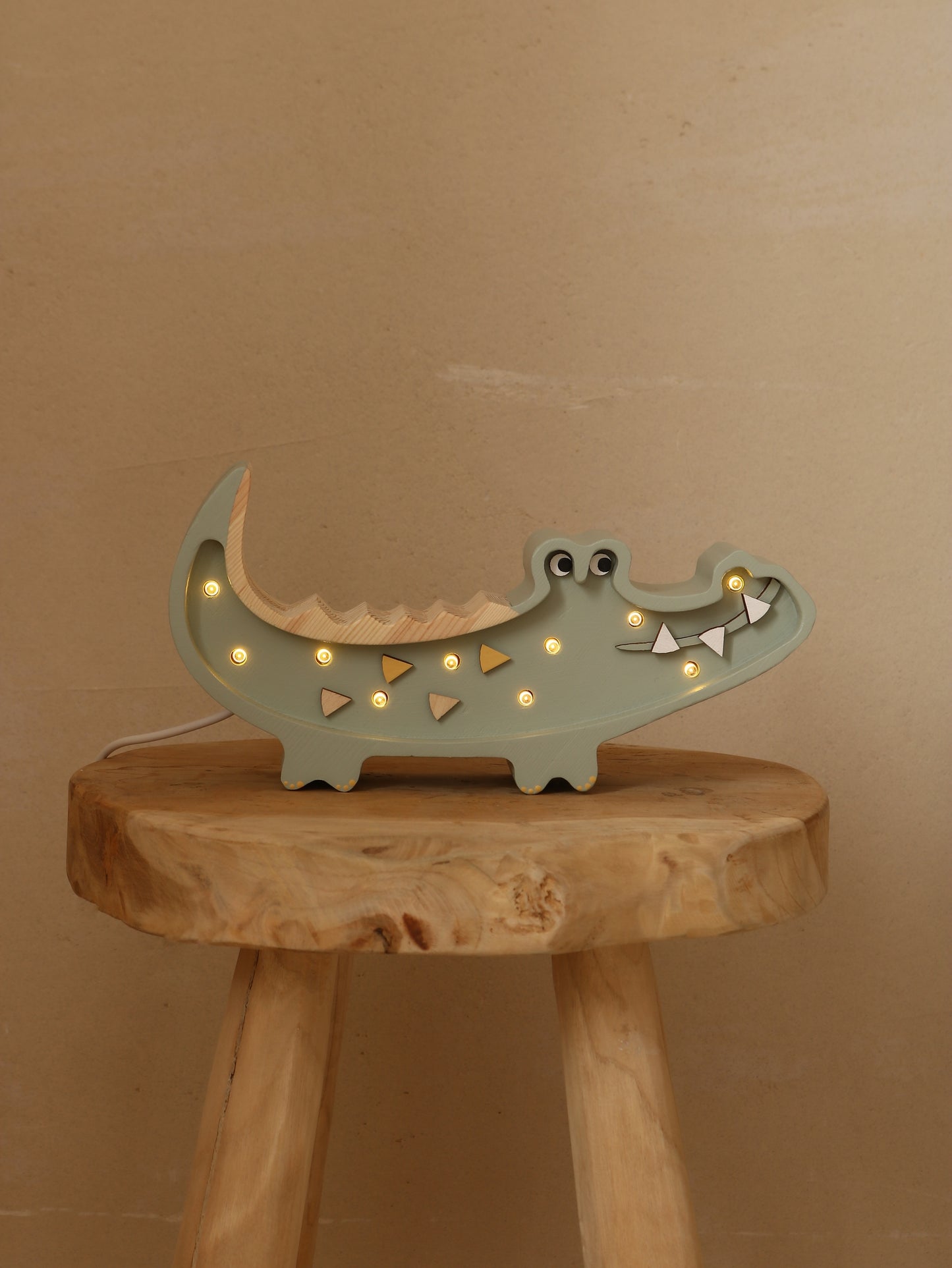 Little Lights Crocodile Mini lampe i træ - flere farver