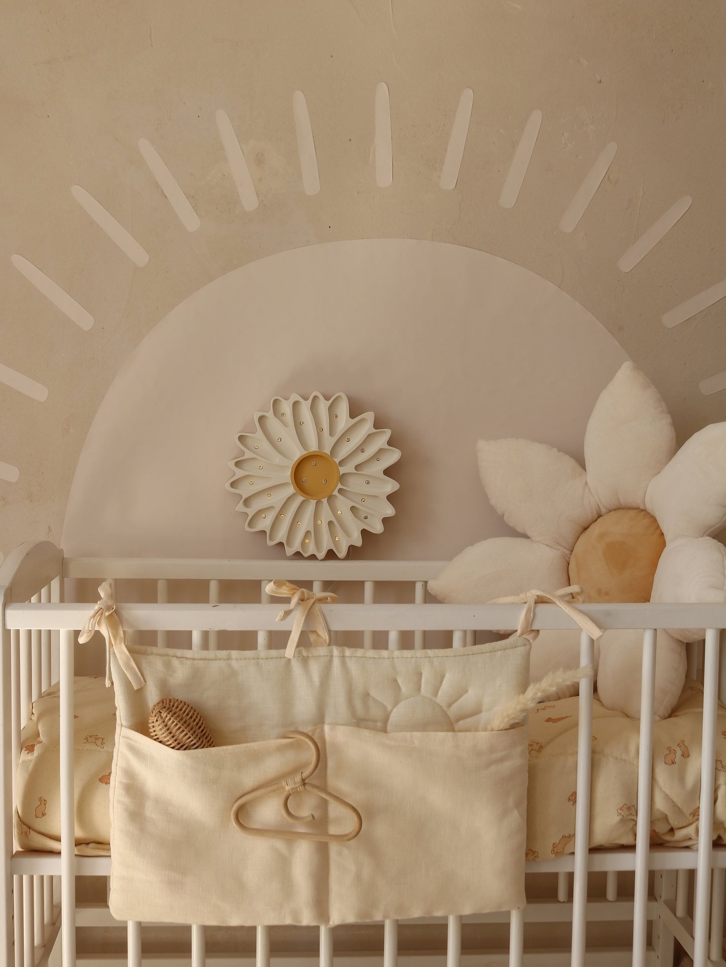 Little Lights Daisy lampe i træ - flere farver